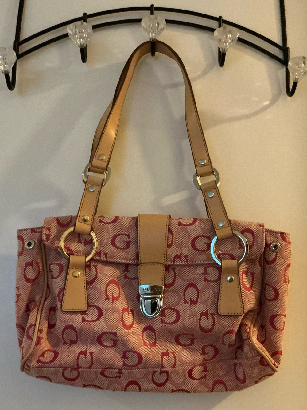 Vintage Pink cute guess bag